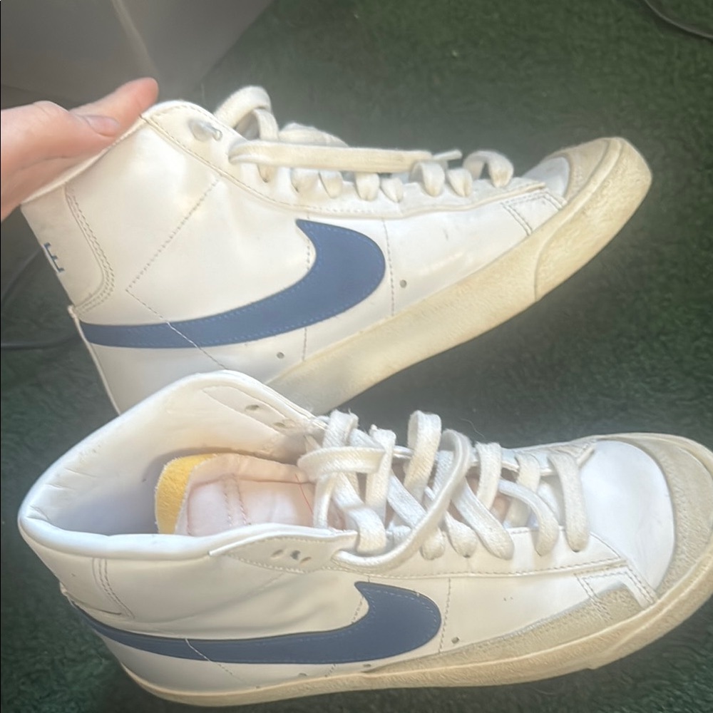 Nike Women's High-Top Sneakers - White and Blue
